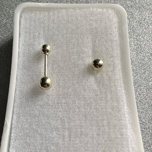 10k gold stud earrings